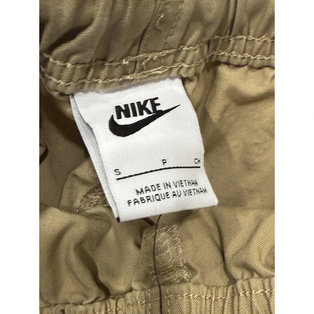 Nike Club Flow Wash Shorts HJ1946-297 Parachute Beige Mens Small NWT